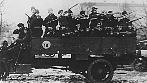 1917년 2월~10월 러시아 혁명 