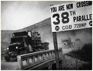 朝鮮戦争 (1950-1953) 