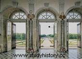 보 르 비콩트(Vaux-le-Vicomte):푸케에서 현재까지 성의 역사 
