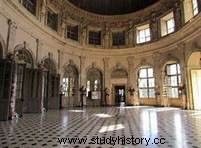 보 르 비콩트(Vaux-le-Vicomte):푸케에서 현재까지 성의 역사 