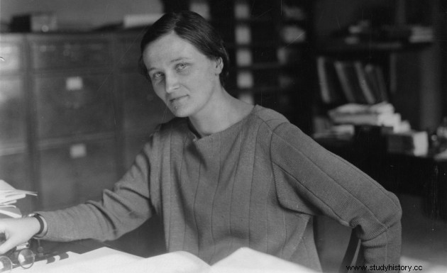 세실리아 페인-가포슈킨(Cecilia Payne-Gaposchkin), 선구적인 천문학자 