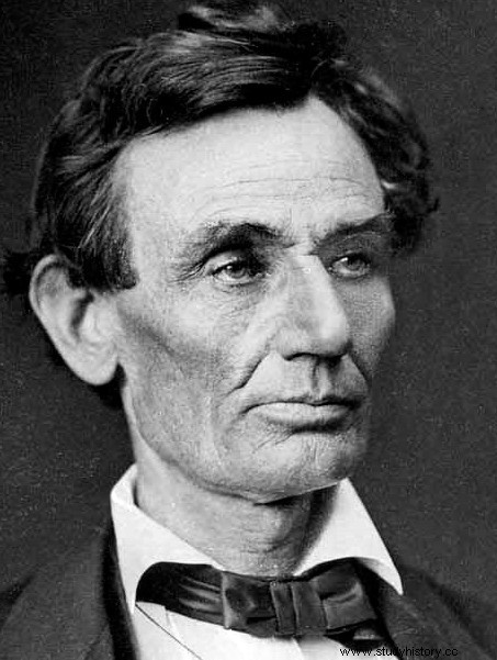 第16代アメリカ合衆国大統領エイブラハム・リンカーンはそんなに偉大だったのか？ 