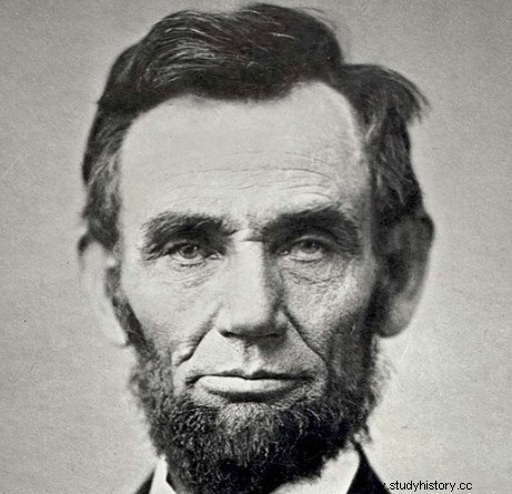第16代アメリカ合衆国大統領エイブラハム・リンカーンはそんなに偉大だったのか？ 