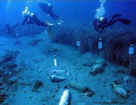 シチリア島沖で新たなドリハルコンのインゴット発見 