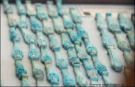 非常に珍しいです！エジプトで発見された防腐処理作業場 