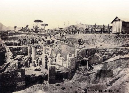 王子、農民、そして埋もれた都市:ポンペイ発見の驚くべき物語 