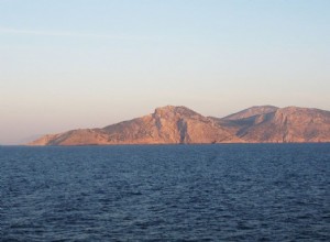 Evidence of metallurgical workshops found under the promontory-pyramid of Keros, in the Cyclades 