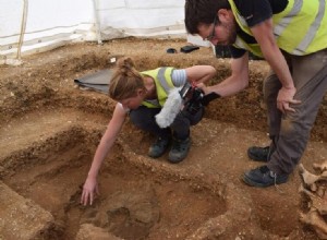 印象的な鉄器時代のケルトの盾がイギリスで発見 