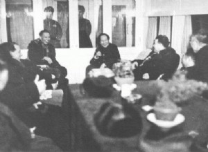 스탈린과 마오쩌둥. 소련의 지도자는 왜 자신의 가장 귀중한 동맹국을 그토록 경멸했습니까? 