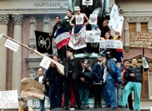 24 марта 1999 г.:НАТО начинает бомбардировку Югославии. 