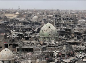 イラク：古代アッシリアの中心部にあるモスルの解放 