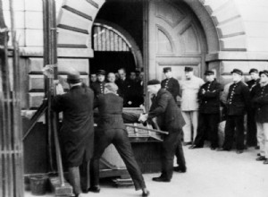 父から息子へのプロの死刑執行人:死刑執行人が王朝を形成したとき 