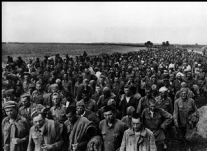 研究者らはポーランドの石碑の跡地に埋葬された囚人の身元を調べたいと考えている 