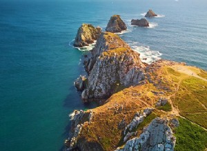 Brittany:migrations at the sources of its history 