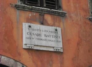 第一次世界大戦におけるイタリアの英雄、チェーザレ・バティスティとは誰ですか? 