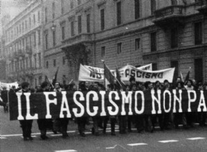なぜドイツはナチズムを恥じるのに、イタリアはファシズムを恥じないのでしょうか? 