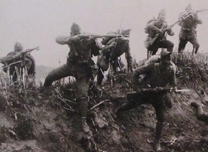 足には蹄鉄、切り取ったほくろ...小アジアでの預言的な最初の戦い 